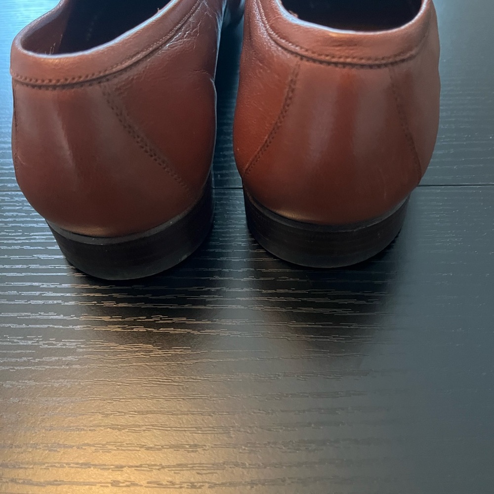 Gucci Men's Tan Leather Slip-On Loafers - Picture 2 of 3